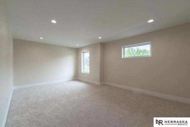 3659 Wilderness Hills Boulevard, Lincoln, NE 68516