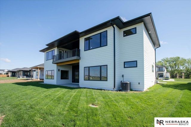 3659 Wilderness Hills Boulevard, Lincoln, NE 68516