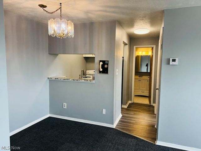 14567 Madison Avenue 505, Lakewood, OH 44107