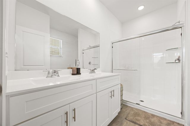 338 Paso Fino Drive, Alvin, TX 77511