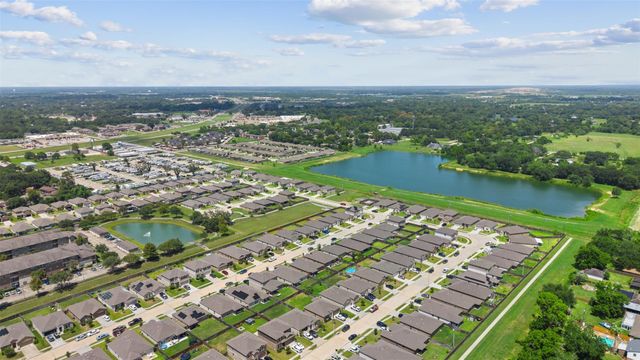 338 Paso Fino Drive, Alvin, TX 77511