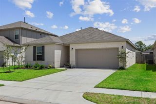 338 Paso Fino Drive, Alvin, TX 77511