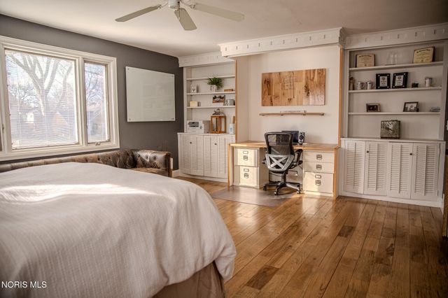 2148 Emkay Drive, Ottawa Hills, OH 43606