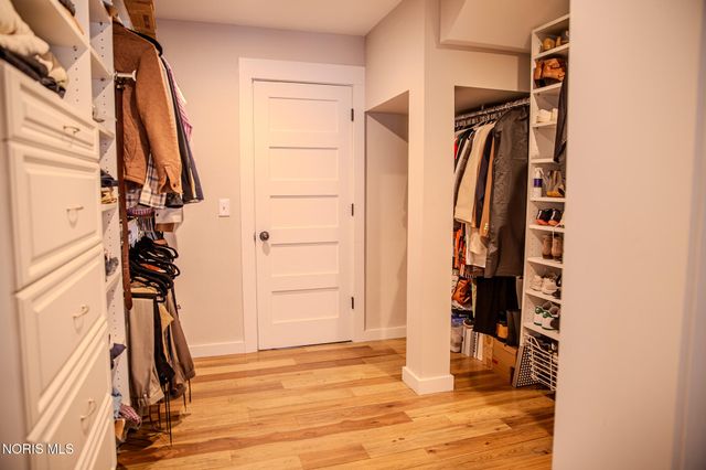 2148 Emkay Drive, Ottawa Hills, OH 43606