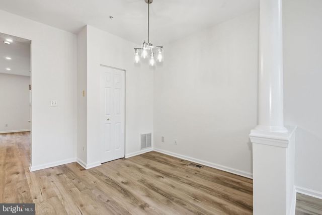 1 DIAMOND HILL CT, Germantown, MD 20874