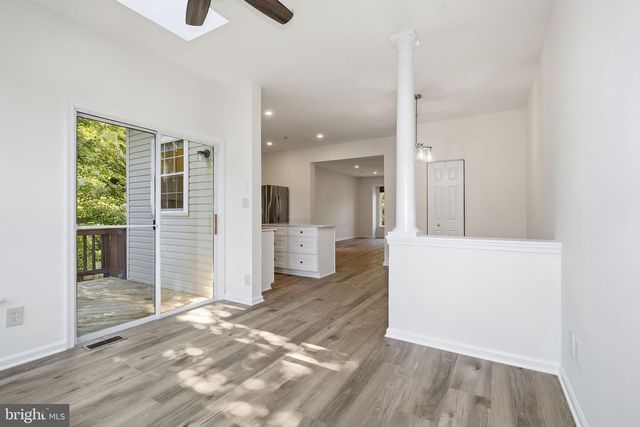 1 DIAMOND HILL CT, Germantown, MD 20874