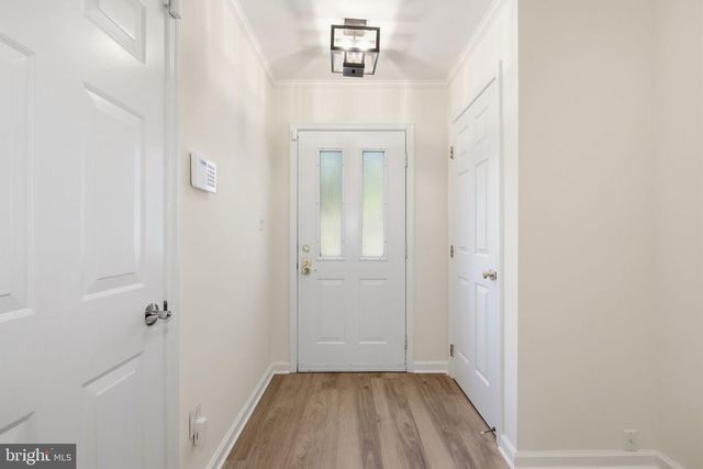 1 DIAMOND HILL CT, Germantown, MD 20874
