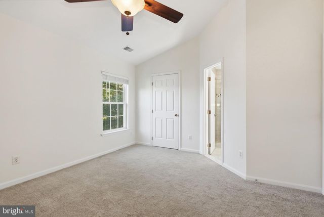1 DIAMOND HILL CT, Germantown, MD 20874
