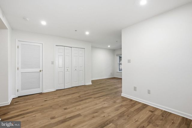 1 DIAMOND HILL CT, Germantown, MD 20874
