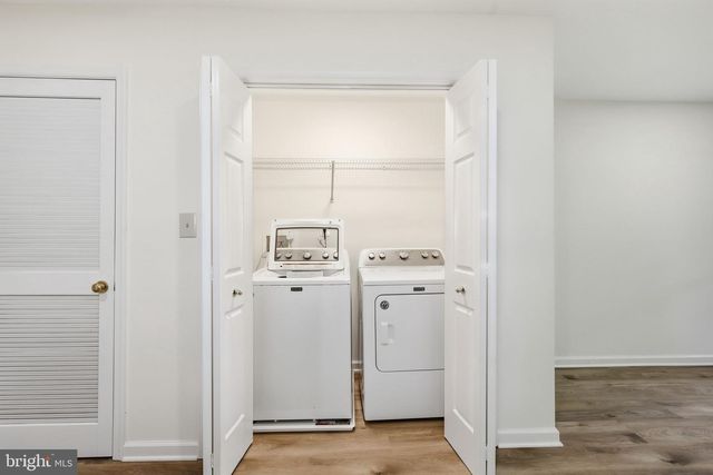 1 DIAMOND HILL CT, Germantown, MD 20874