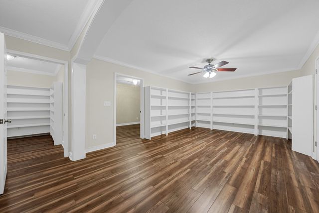 123 Rose Dr, Dover, TN 37058