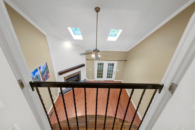 123 Rose Dr, Dover, TN 37058