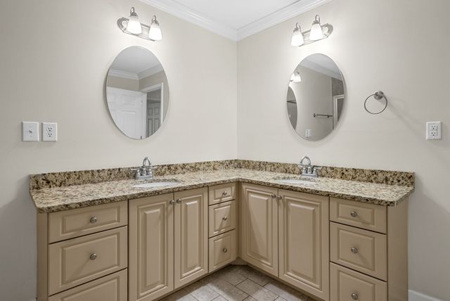 123 Rose Dr, Dover, TN 37058