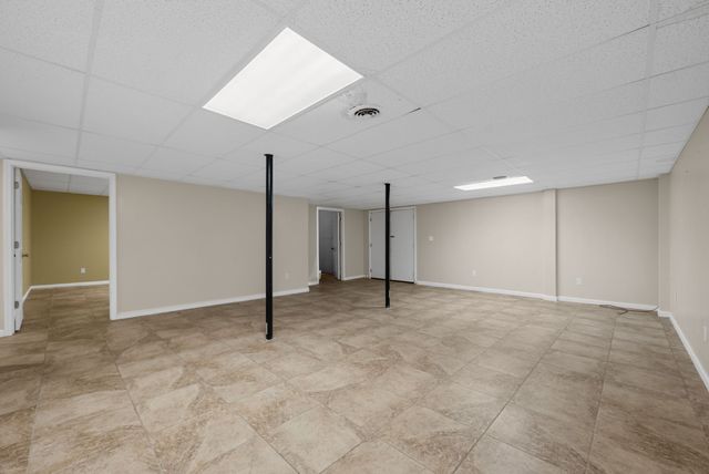 123 Rose Dr, Dover, TN 37058