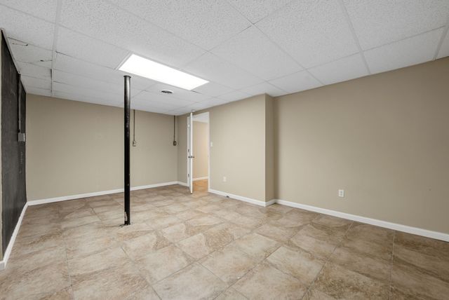 123 Rose Dr, Dover, TN 37058