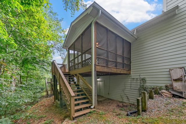 123 Rose Dr, Dover, TN 37058