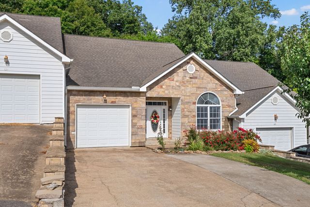 123 Rose Dr, Dover, TN 37058
