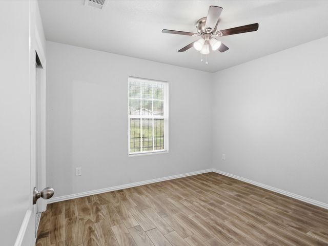 1400 Stewart Street, Fort Worth, TX 76104