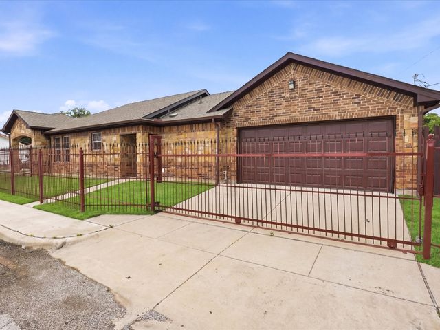 1400 Stewart Street, Fort Worth, TX 76104