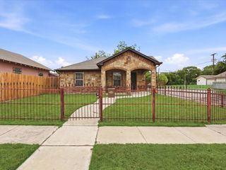 1400 Stewart Street, Fort Worth, TX 76104