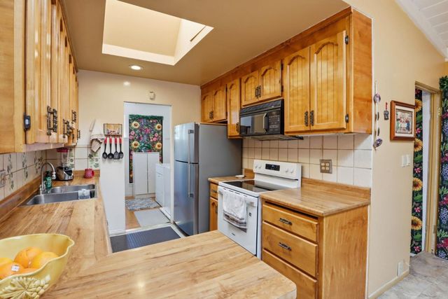 16122 Via Walter, San Lorenzo, CA 94580