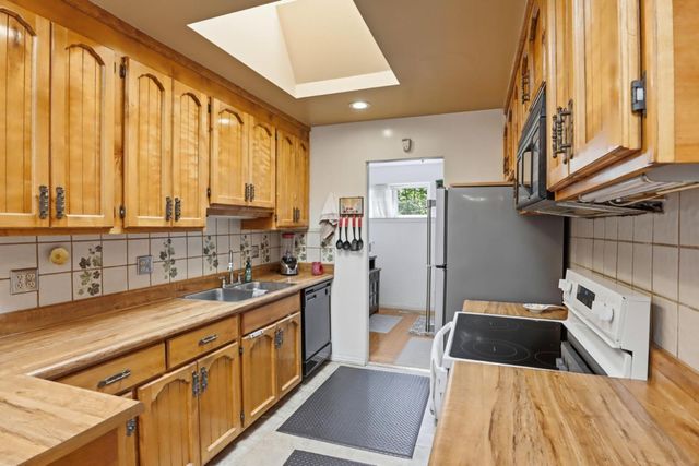 16122 Via Walter, San Lorenzo, CA 94580