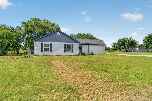 1301 County Road 705, Joshua, TX 76058