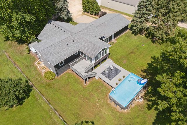 2317 S Frederick Avenue, Oelwein, IA 50662