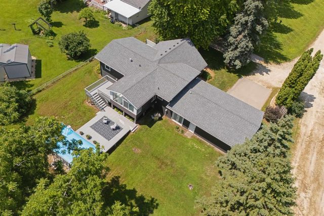 2317 S Frederick Avenue, Oelwein, IA 50662