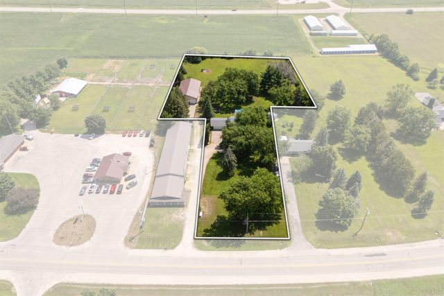 2317 S Frederick Avenue, Oelwein, IA 50662