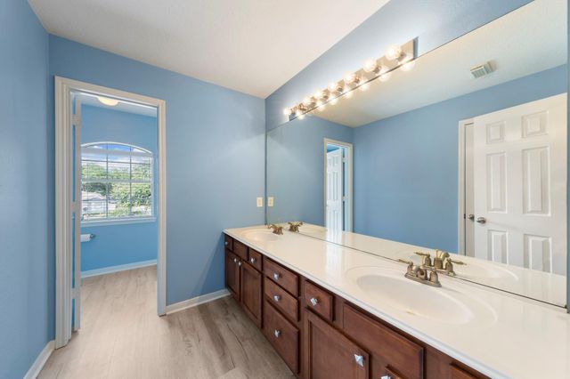 2907 Stemwood Drive, Spring, TX 77388