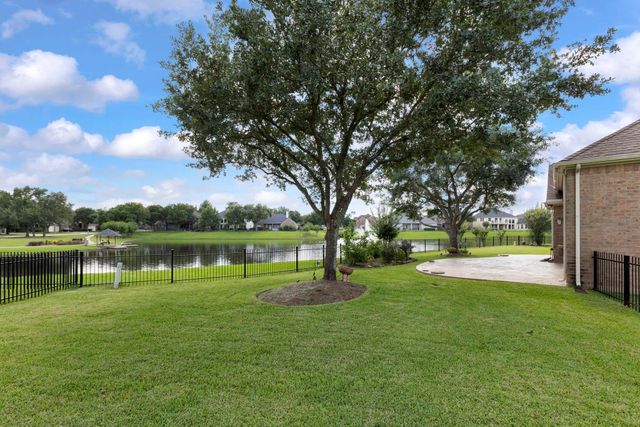 2907 Stemwood Drive, Spring, TX 77388