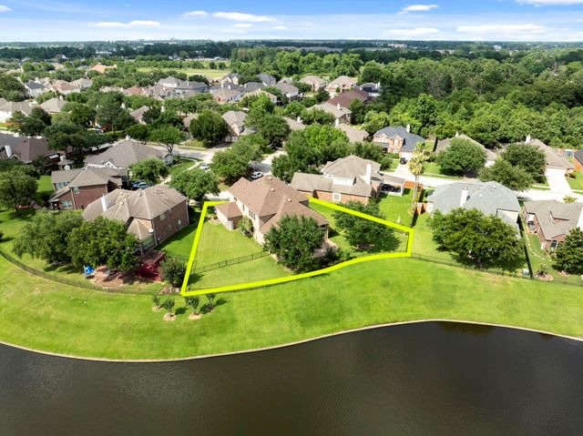 2907 Stemwood Drive, Spring, TX 77388