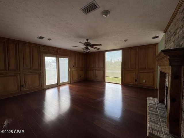 833 W Pierson Drive, Lynn Haven, FL 32444