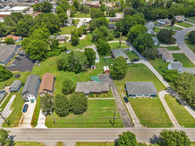 813 W Spring St, Lebanon, TN 37087