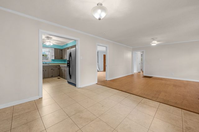813 W Spring St, Lebanon, TN 37087