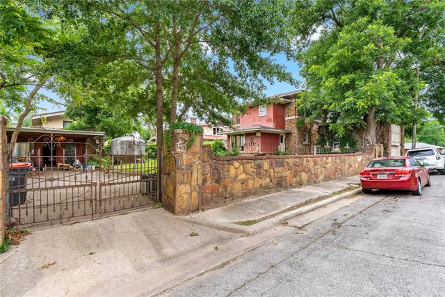 607 S Main Street, Paris, TX 75460