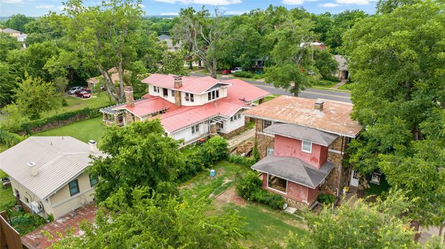 607 S Main Street, Paris, TX 75460