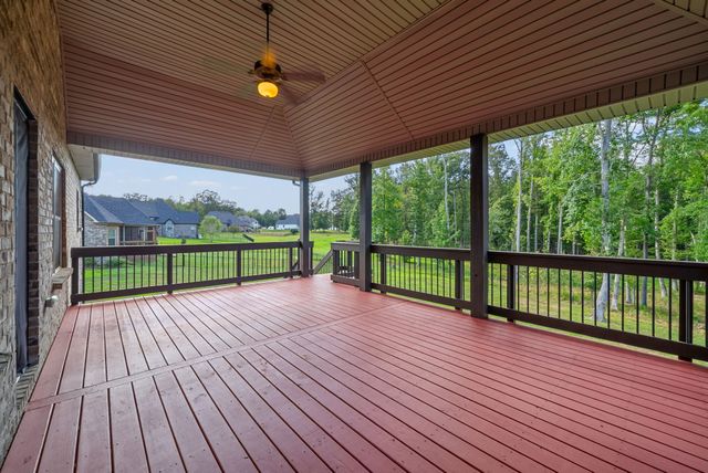 1141 Reda Dr, Clarksville, TN 37042