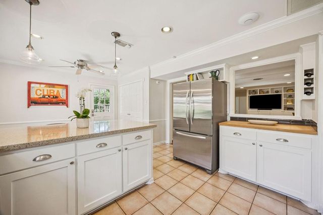 2411 Stoney Brook Drive, Houston, TX 77063