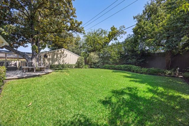 2411 Stoney Brook Drive, Houston, TX 77063