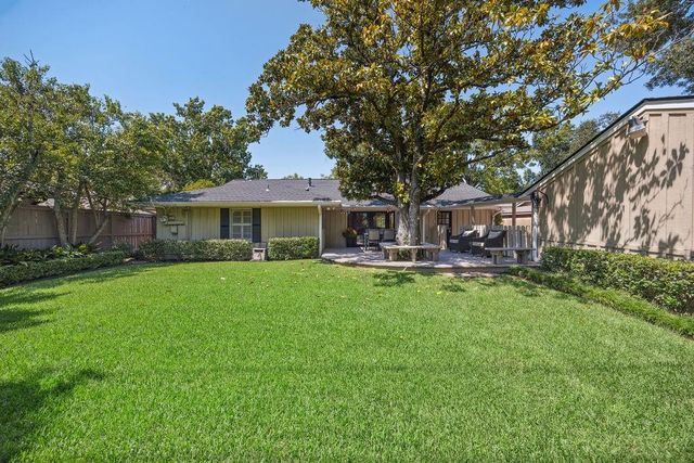 2411 Stoney Brook Drive, Houston, TX 77063