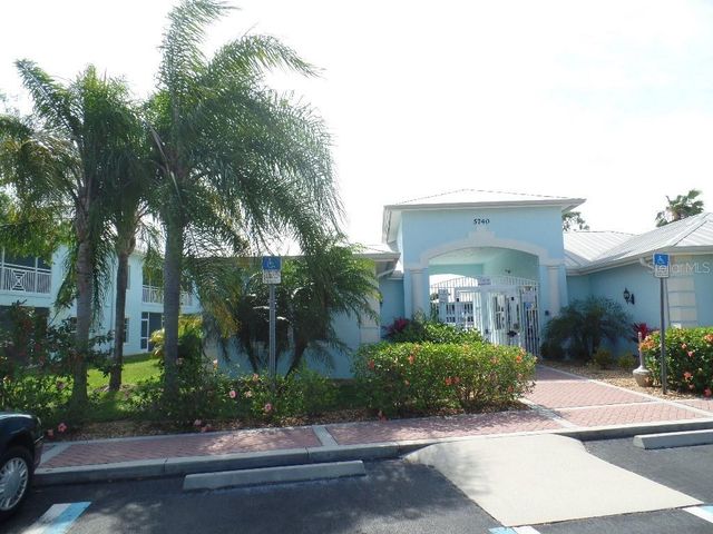 5738 SABAL TRACE DRIVE 1B5738, North Port, FL 34287