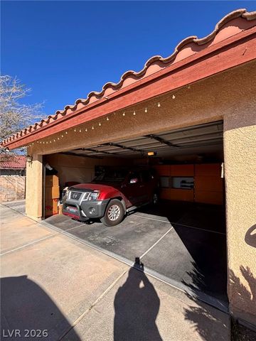 1912 South Torrey Pines Drive, Las Vegas, NV 89146