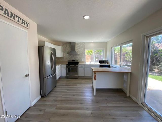 161 Green Glade Court, Camarillo, CA 93010
