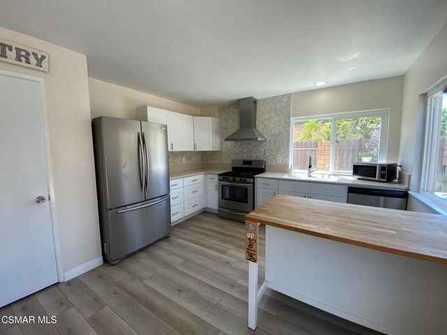 161 Green Glade Court, Camarillo, CA 93010
