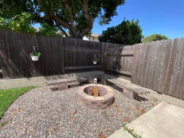 161 Green Glade Court, Camarillo, CA 93010