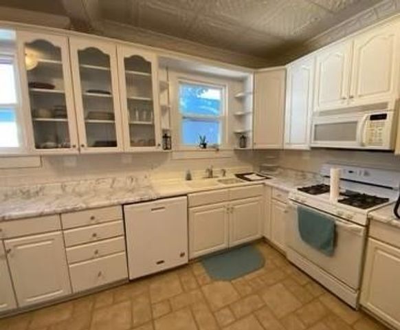 2545 Rogers Avenue, Fort Worth, TX 76109