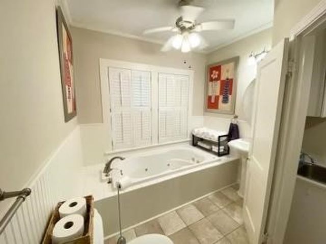 2545 Rogers Avenue, Fort Worth, TX 76109