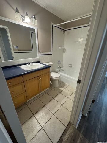 6427 Wurzbach Rd Apt 36, San Antonio, TX 78240